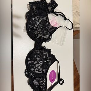 ⭐️Chic Black Lace Bra by Avidlove